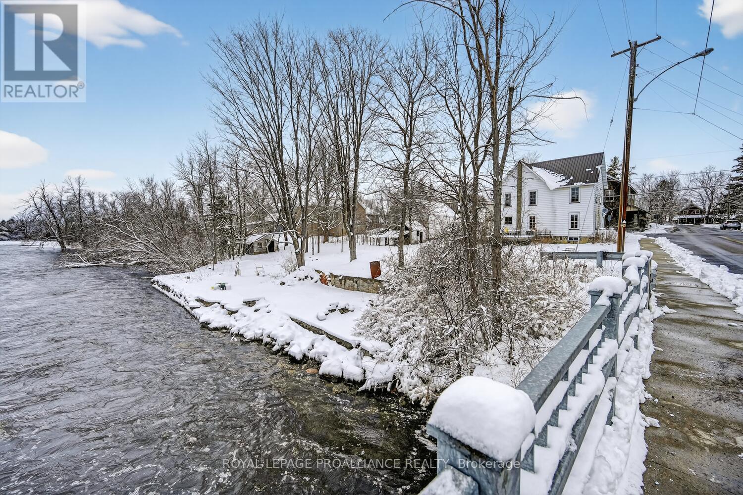 5 Water Street, North Grenville, Ontario  K0G 1S0 - Photo 28 - X12889790