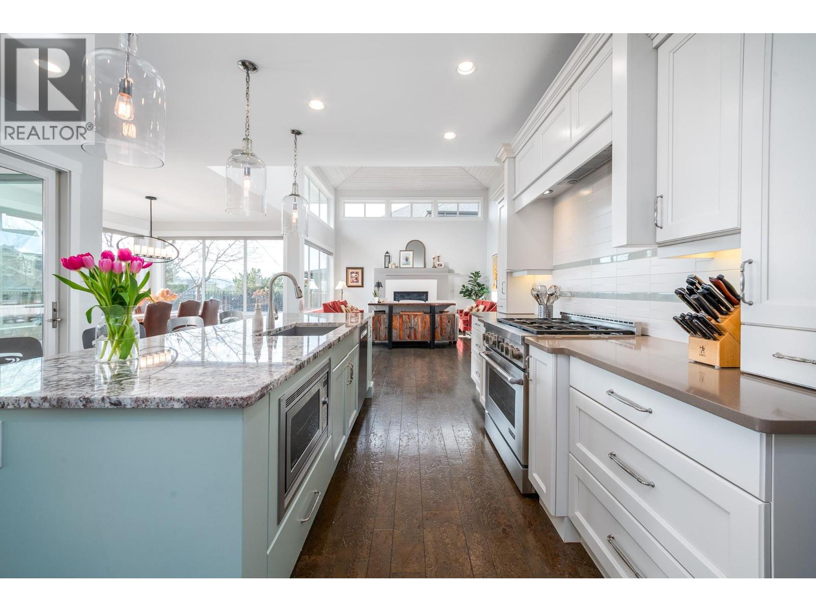 131 Skyland Drive, Kelowna, British Columbia  V1V 3A2 - Photo 7 - 10379216