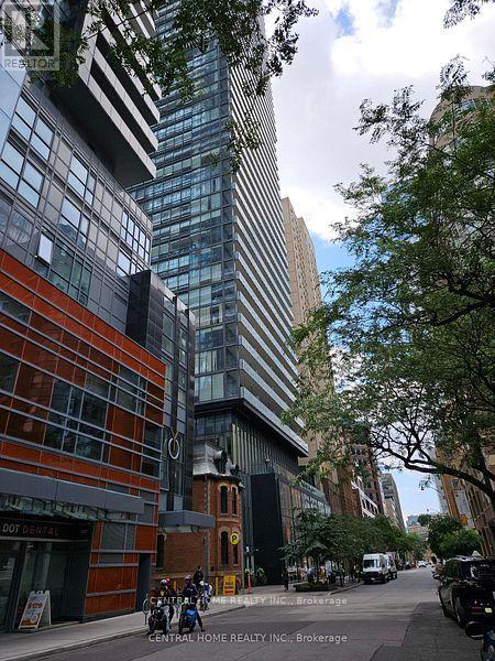 2603 - 15 Grenville Street, Toronto, Ontario  M4Y 0B9 - Photo 2 - C12889804