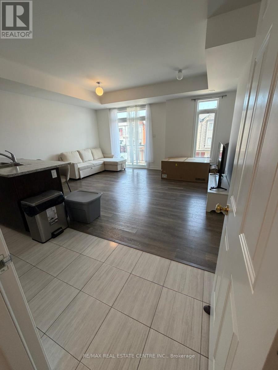 2598 William Jackson Drive, Pickering, Ontario  L1X 0E4 - Photo 11 - E12889800