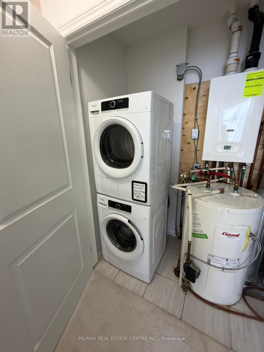 2598 William Jackson Drive, Pickering, Ontario  L1X 0E4 - Photo 17 - E12889800