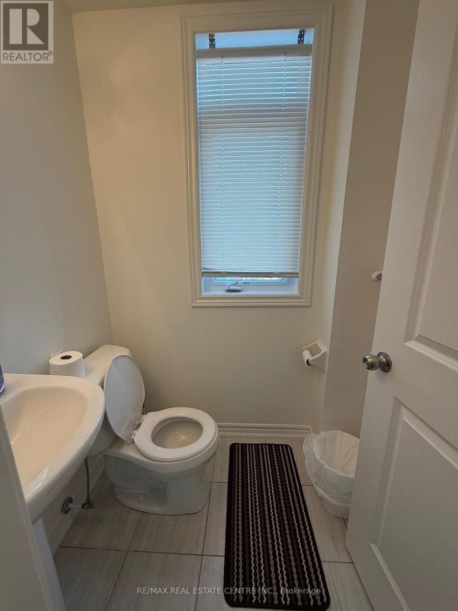 2598 William Jackson Drive, Pickering, Ontario  L1X 0E4 - Photo 21 - E12889800