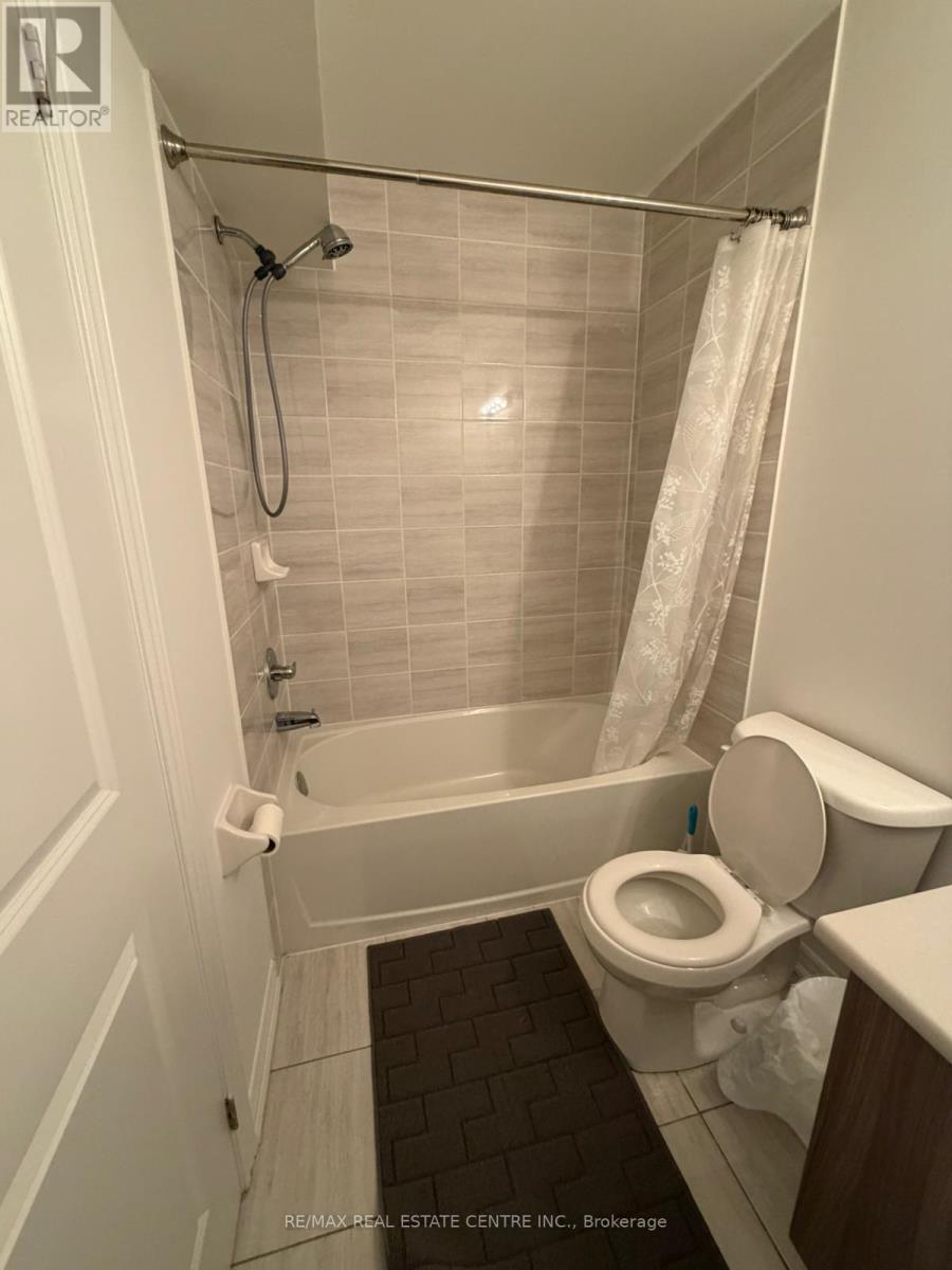 2598 William Jackson Drive, Pickering, Ontario  L1X 0E4 - Photo 22 - E12889800