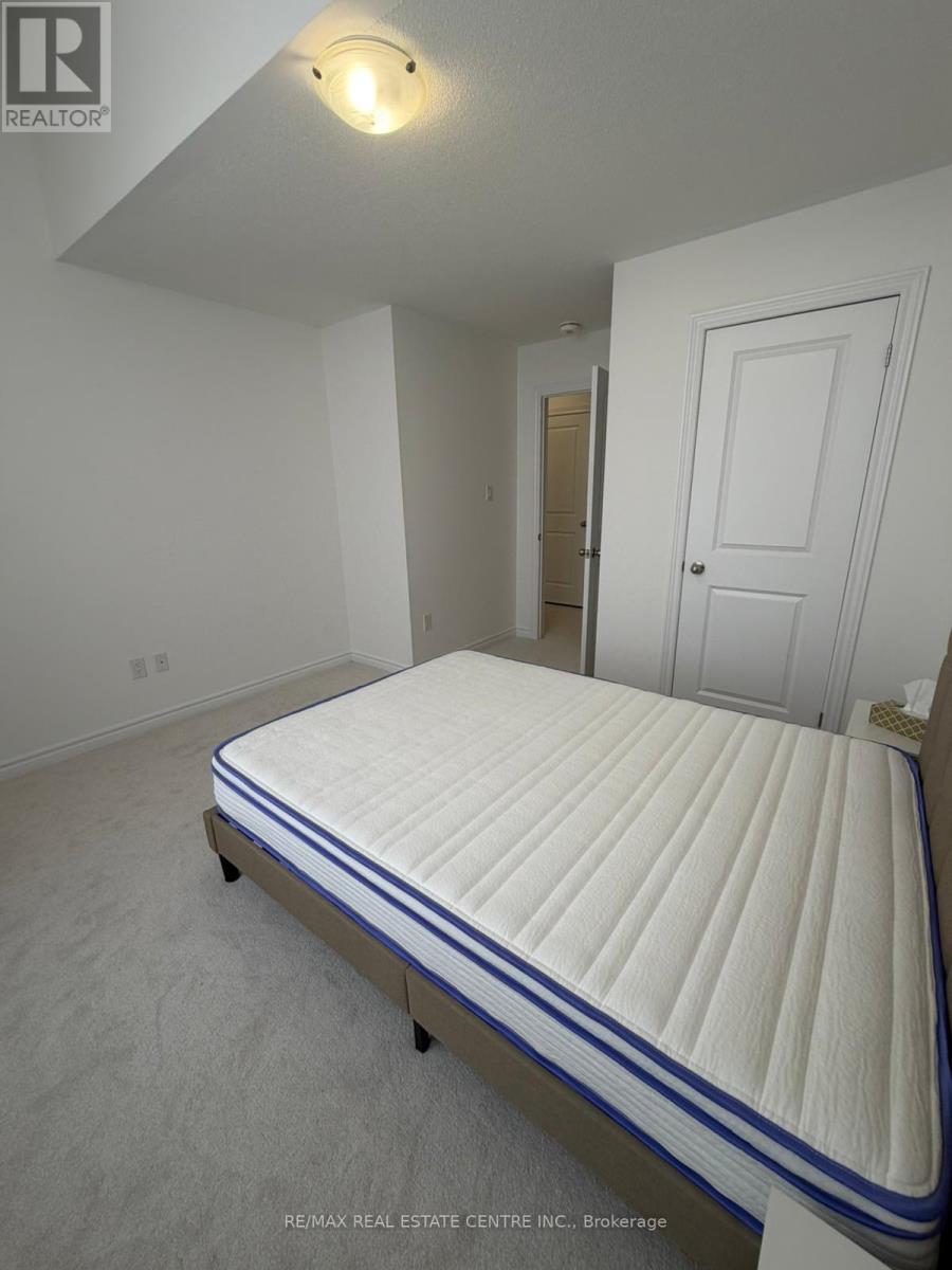 2598 William Jackson Drive, Pickering, Ontario  L1X 0E4 - Photo 24 - E12889800