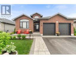 86 ESSEX DRIVE, Belleville, Ontario
