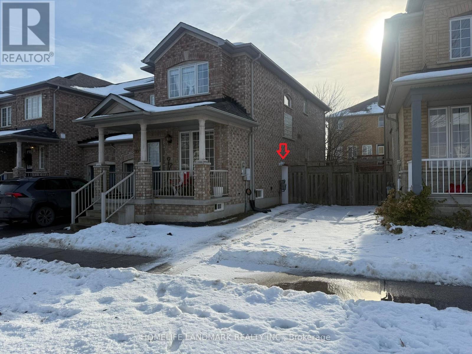 33 Silver Linden Drive, Richmond Hill, Ontario  L4B 3S8 - Photo 2 - N12889808