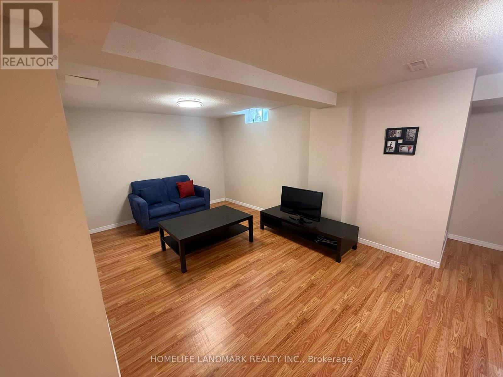 33 Silver Linden Drive, Richmond Hill, Ontario  L4B 3S8 - Photo 7 - N12889808