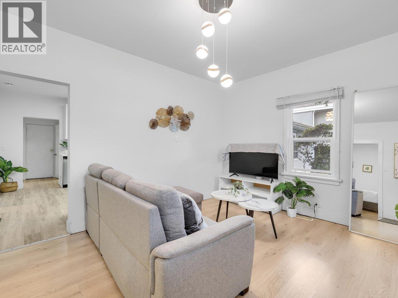 4168 Parker Street, Burnaby, British Columbia  V5C 3C1 - Photo 4 - R3100350