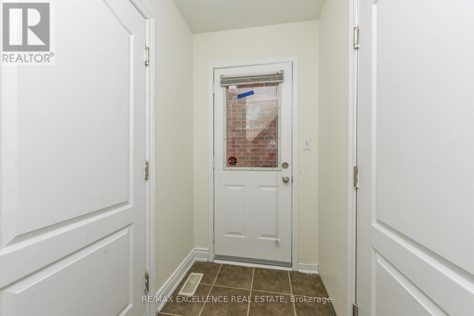 Basement - 19 Conklin Drive, Brampton, Ontario  L7A 3P5 - Photo 2 - W12889796