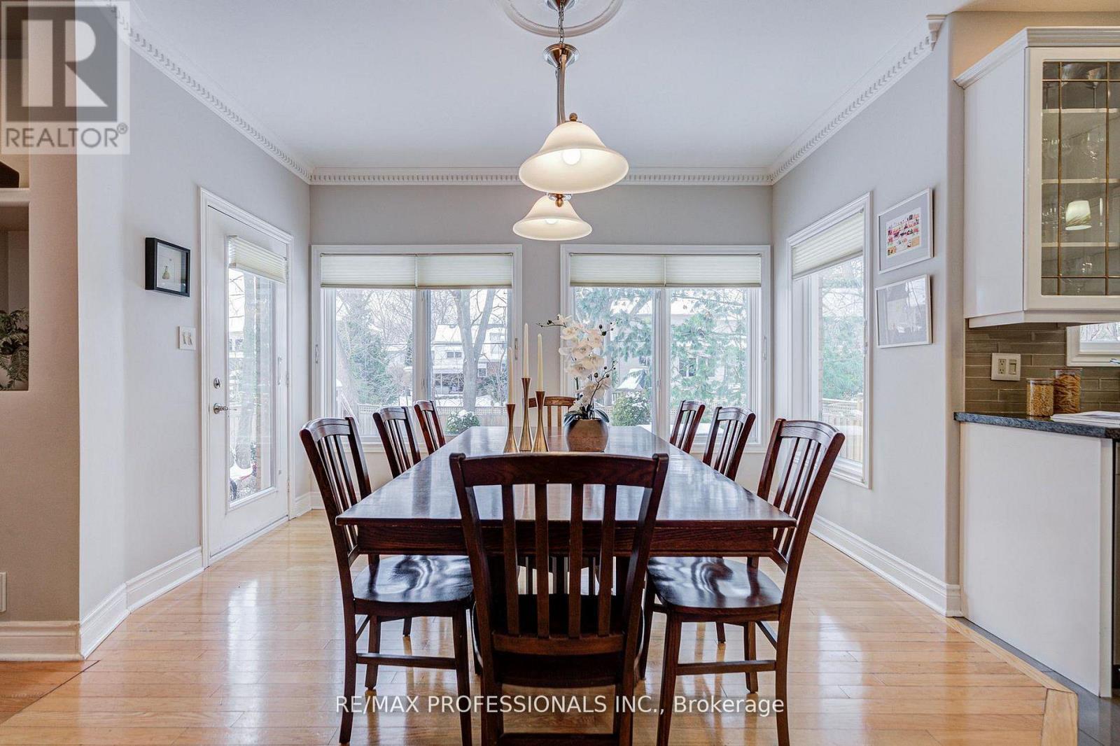 4662 Dundas Street W, Toronto, Ontario  M9A 1A6 - Photo 13 - W12889128