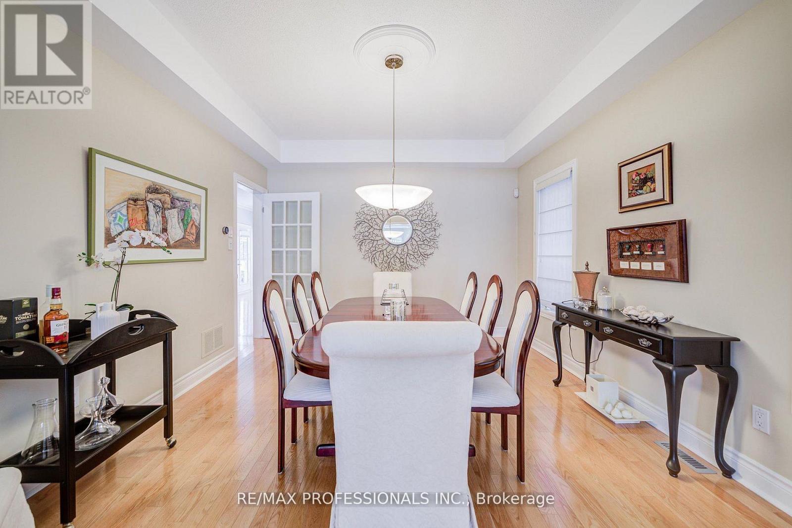 4662 Dundas Street W, Toronto, Ontario  M9A 1A6 - Photo 8 - W12889128