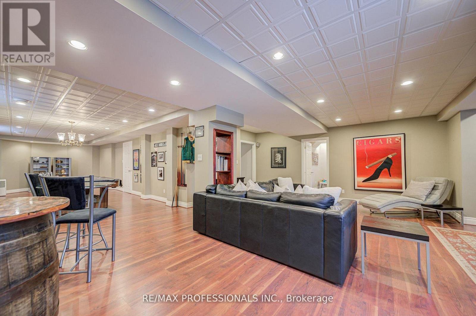 4662 Dundas Street W, Toronto, Ontario  M9A 1A6 - Photo 37 - W12889128