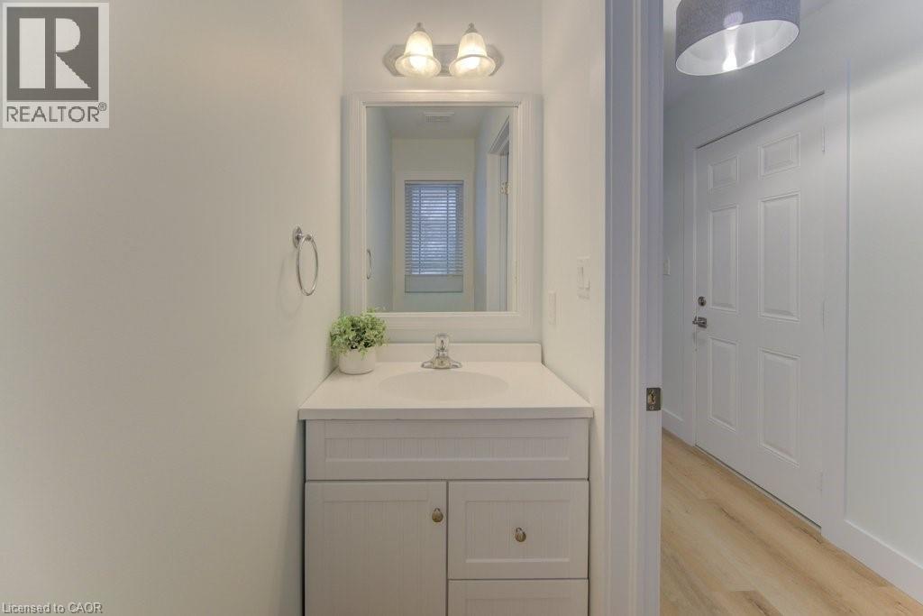 315 Tagge Crescent, Kitchener, Ontario  N2K 3R7 - Photo 7 - 40810541