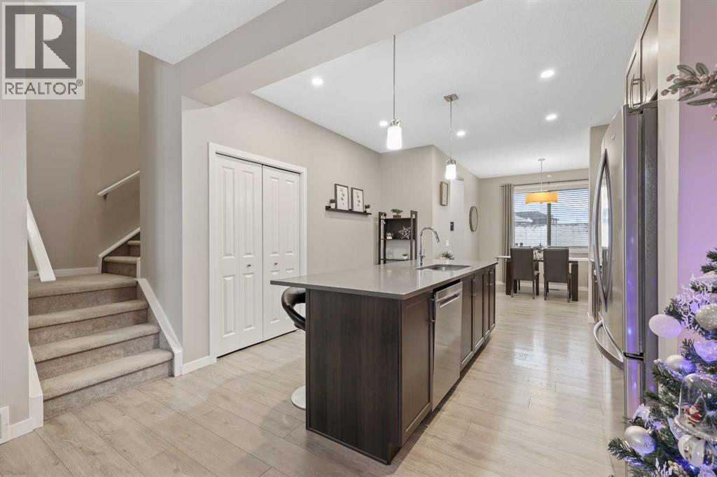 754 Belmont Drive Sw, Calgary, Alberta  T2X 4H4 - Photo 12 - A2287782