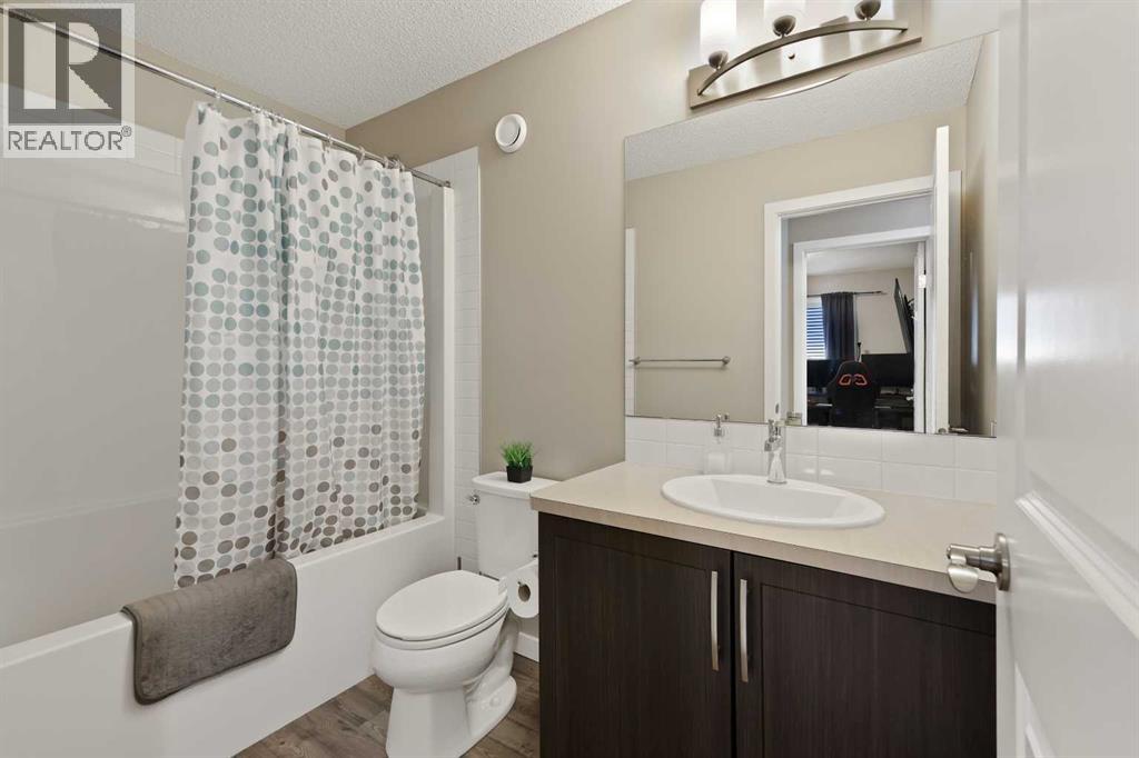 754 Belmont Drive Sw, Calgary, Alberta  T2X 4H4 - Photo 31 - A2287782