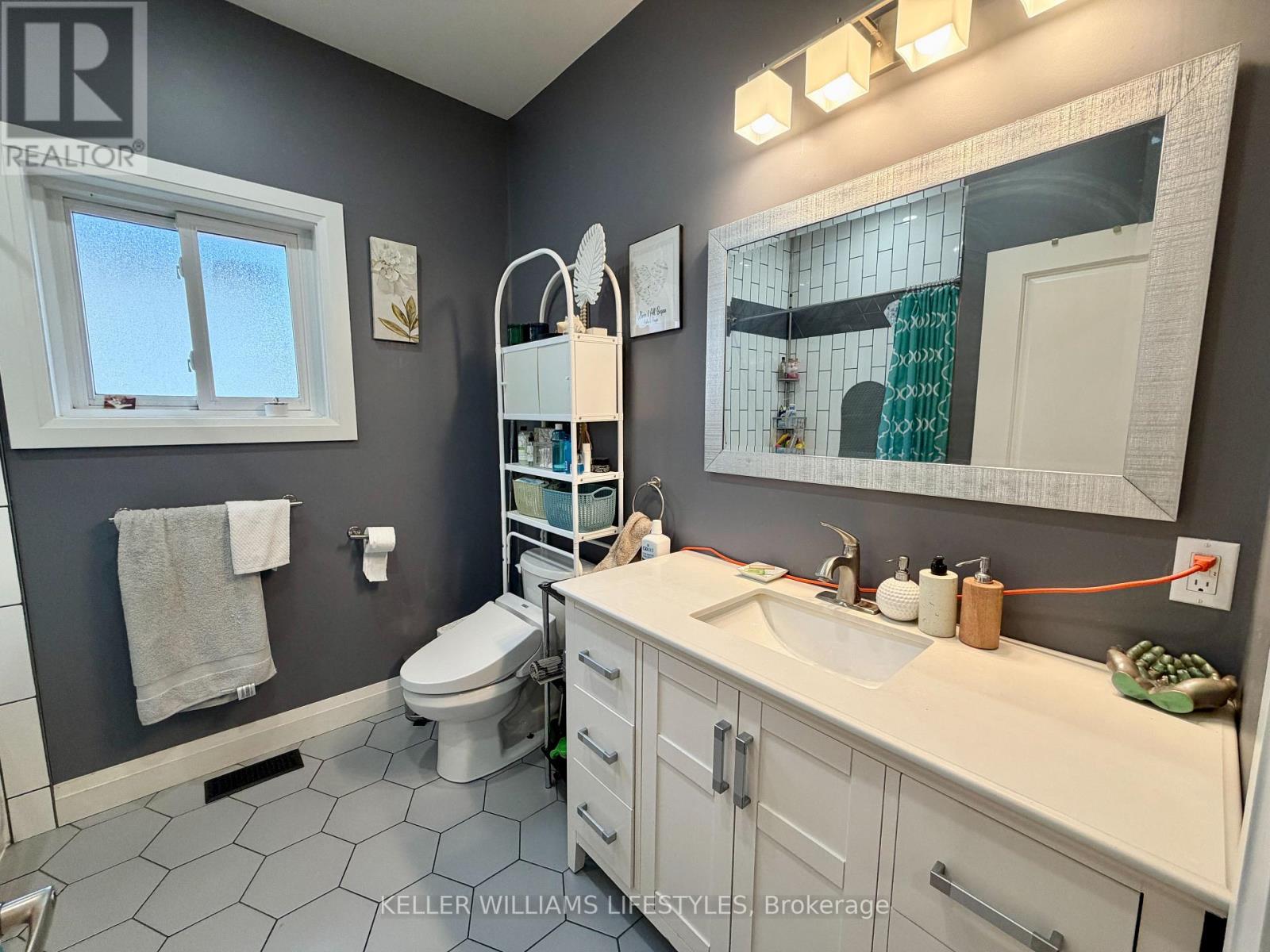 13 Meda Street, St. Thomas, Ontario  N5P 1W4 - Photo 21 - X12889830