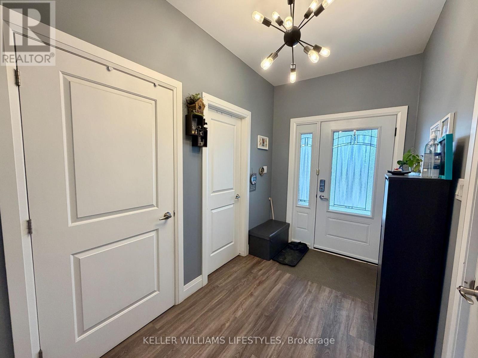 13 Meda Street, St. Thomas, Ontario  N5P 1W4 - Photo 4 - X12889830