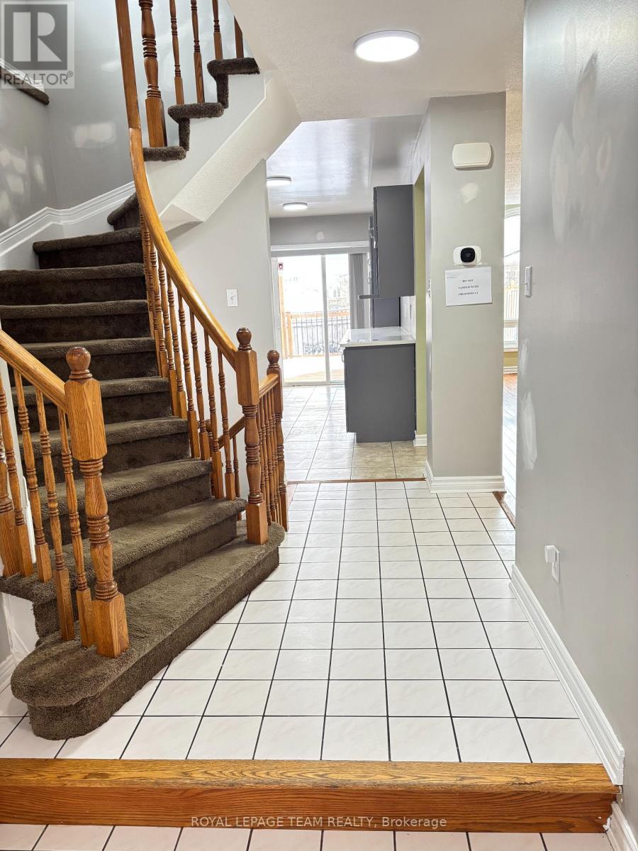 1501 Launay Avenue, Ottawa, Ontario  K4A 3S1 - Photo 2 - X12889840