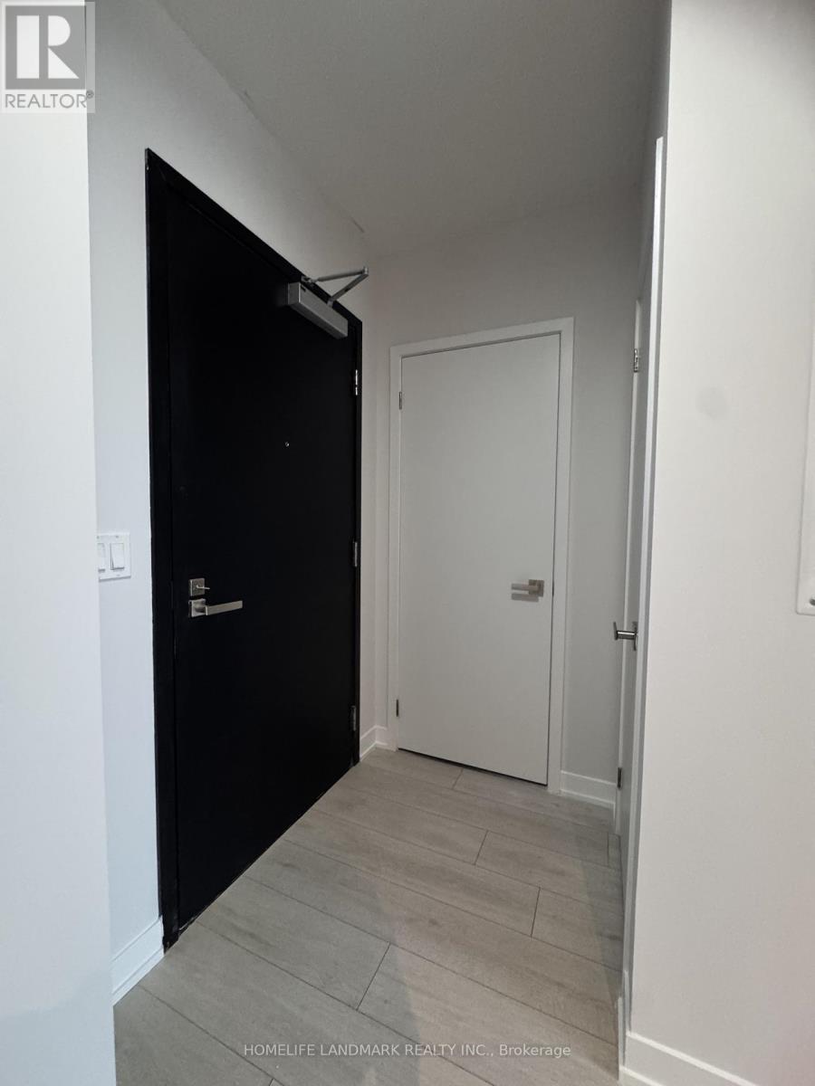 665 - 31 Tippett Road, Toronto, Ontario  M3H 0C8 - Photo 3 - C12889824