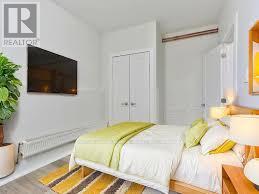 915 St Clair Avenue W, Toronto, Ontario  M6C 1C7 - Photo 4 - C12889836