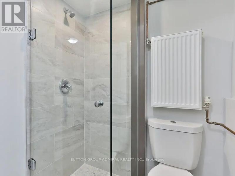 915 St Clair Avenue W, Toronto, Ontario  M6C 1C7 - Photo 6 - C12889836