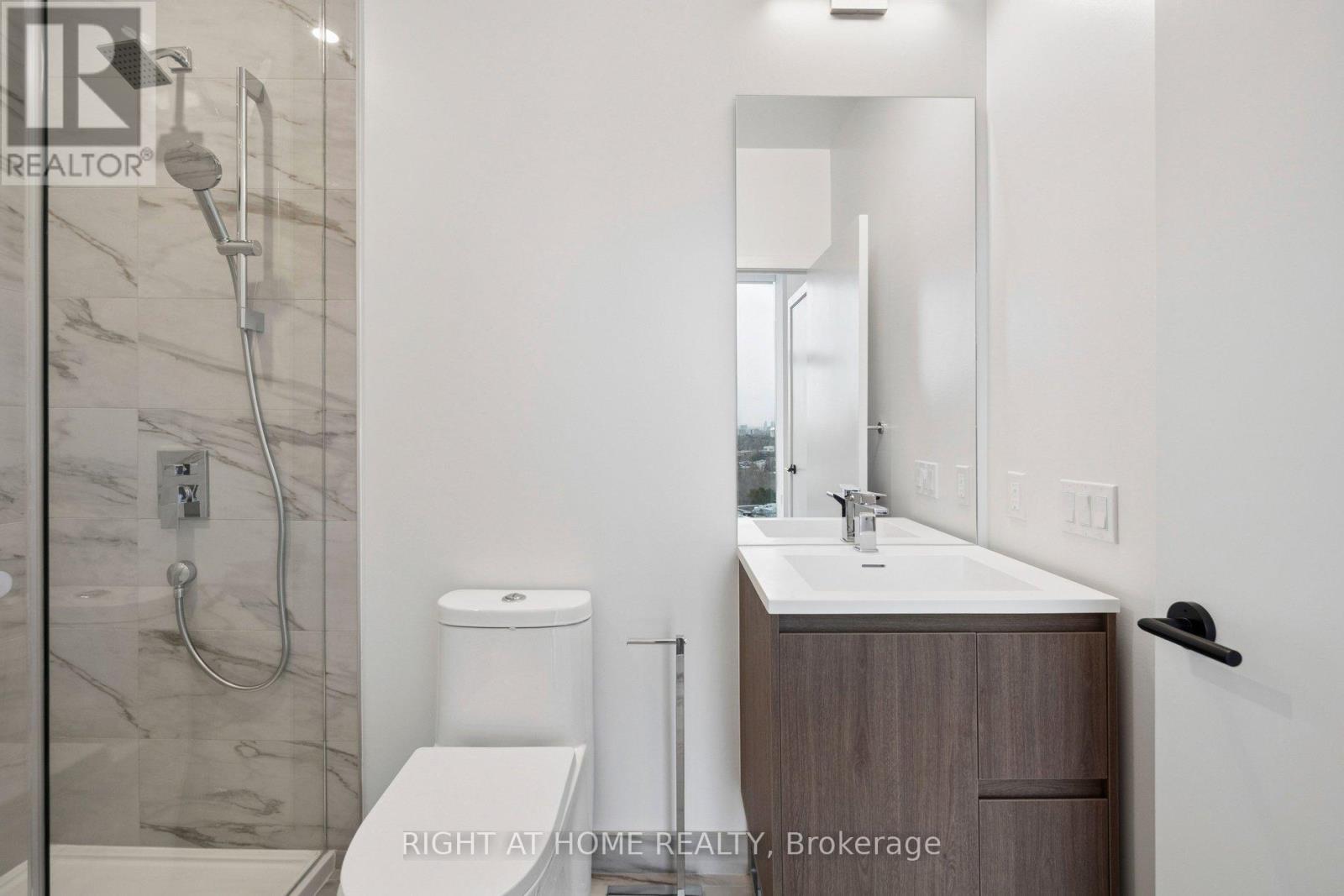 2117 - 1 Quarrington Lane, Toronto, Ontario  M3C 0S4 - Photo 29 - C12889856