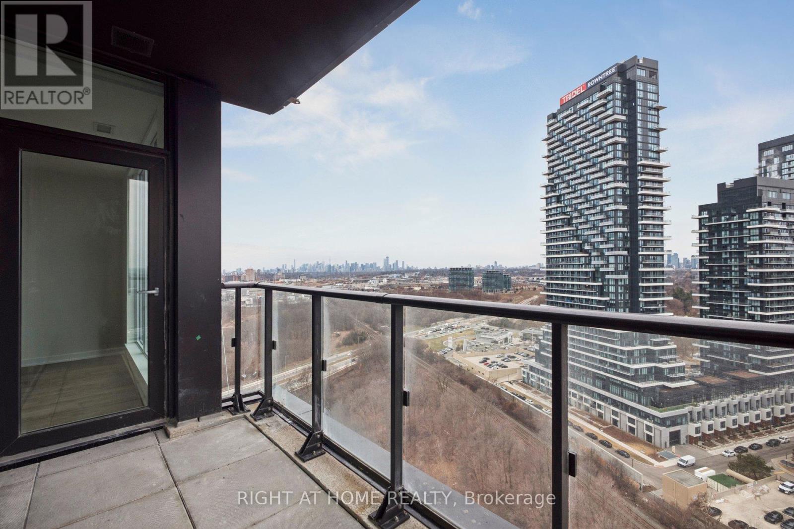 2117 - 1 Quarrington Lane, Toronto, Ontario  M3C 0S4 - Photo 33 - C12889856