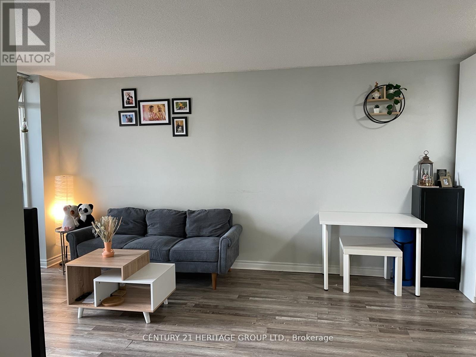 803 - 8 Mondeo Drive, Toronto, Ontario  M1P 5C7 - Photo 8 - E12889854