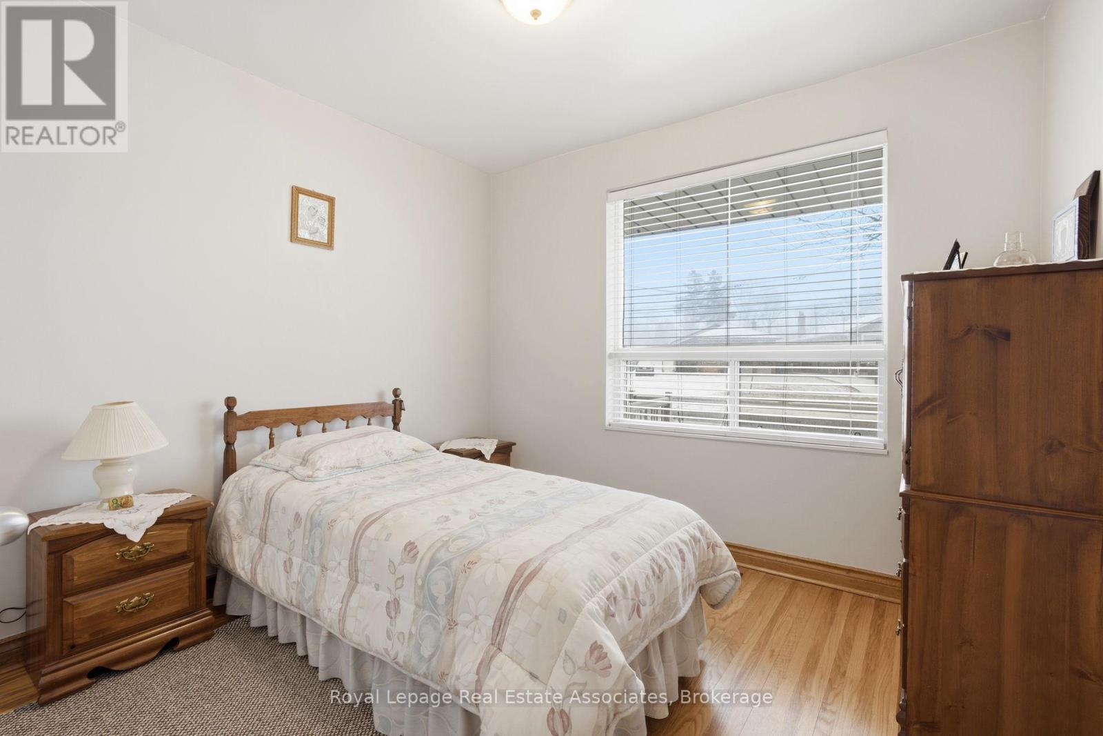 2874 Weston Road S, Toronto, Ontario  M9M 2S3 - Photo 15 - W12889816