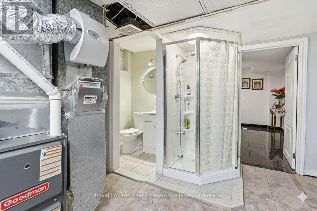 2874 Weston Road S, Toronto, Ontario  M9M 2S3 - Photo 27 - W12889816