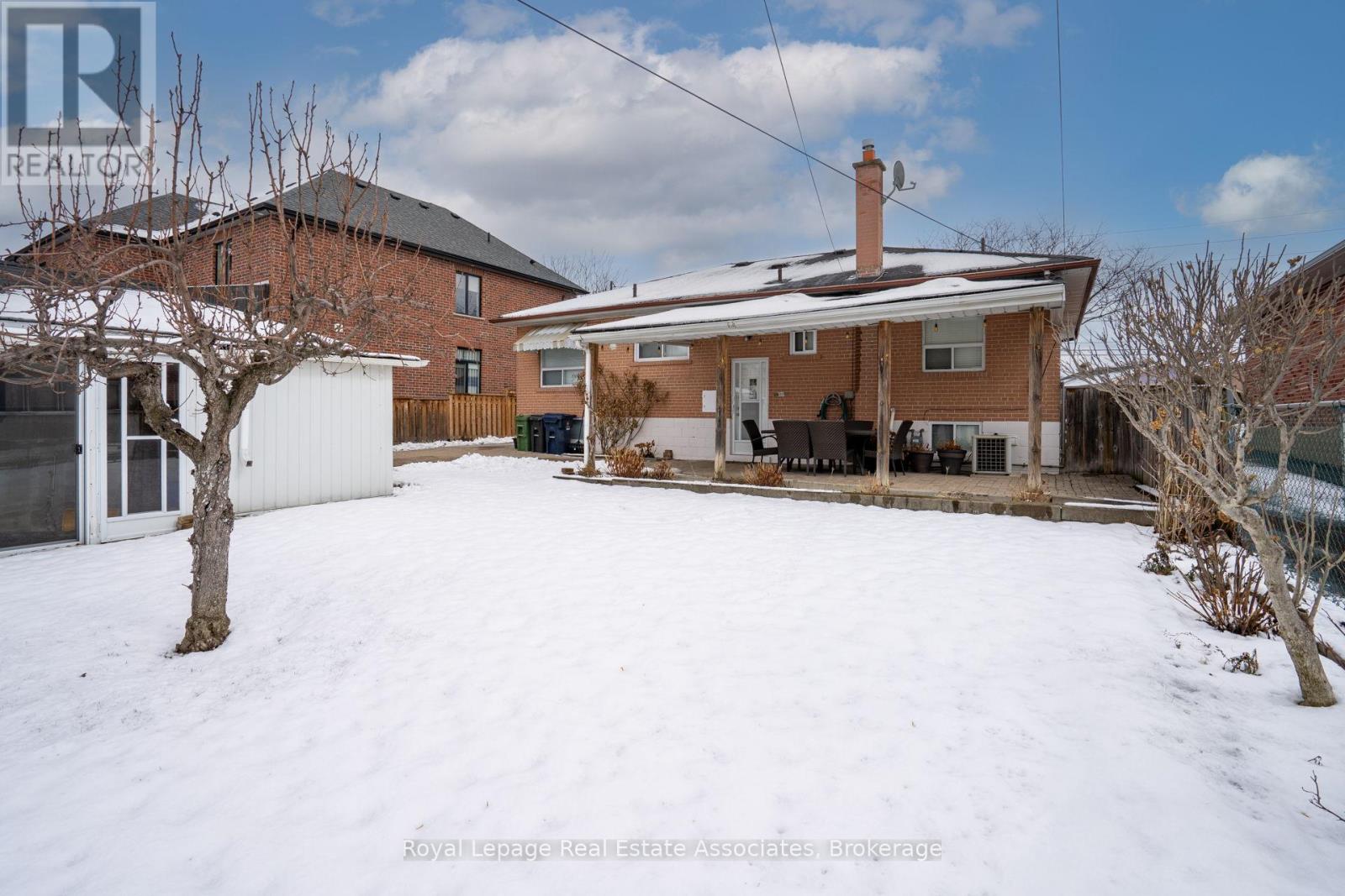 2874 Weston Road S, Toronto, Ontario  M9M 2S3 - Photo 33 - W12889816