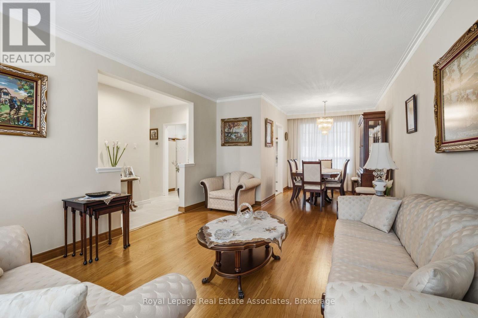 2874 Weston Road S, Toronto, Ontario  M9M 2S3 - Photo 9 - W12889816