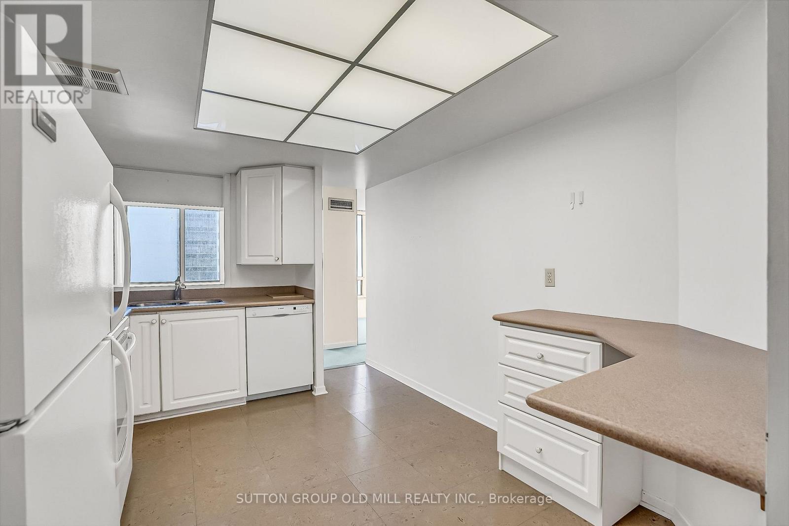 601 - 1320 Islington Avenue, Toronto, Ontario  M9A 5C6 - Photo 16 - W12889844