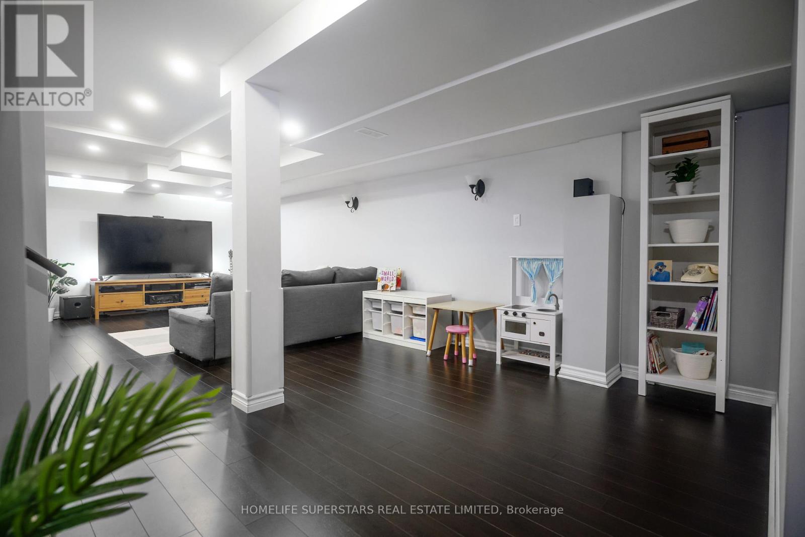 2555 Canadian Street, Pickering, Ontario  L1X 0C7 - Photo 18 - E12848552