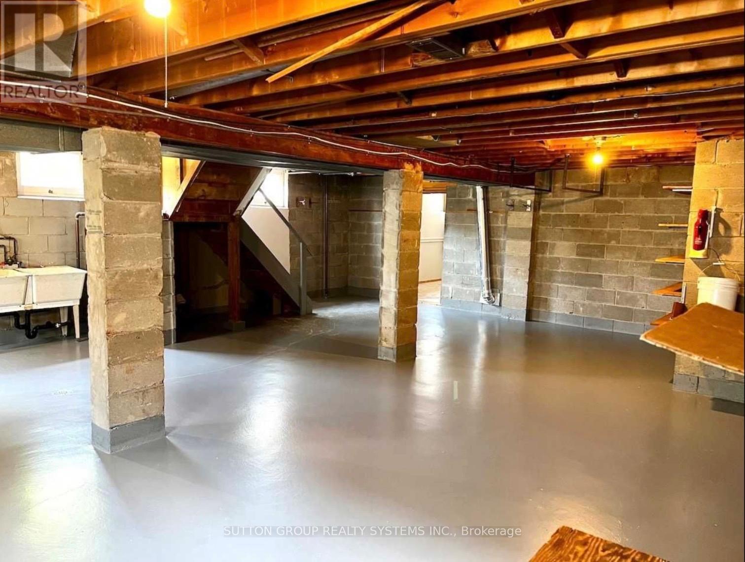 462 Tennyson Drive, Oakville, Ontario  L6L 3Z1 - Photo 18 - W12887608