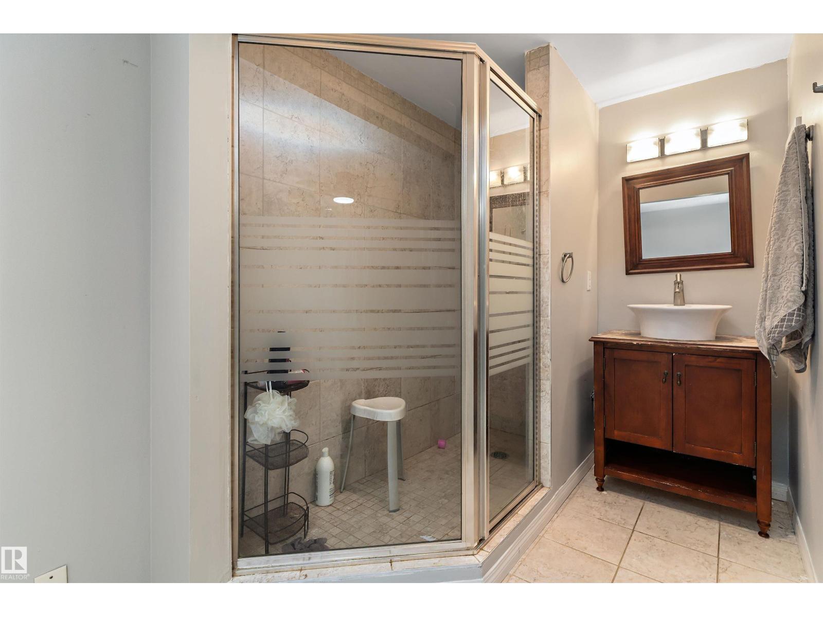 115 Walker Rd Nw, Edmonton, Alberta  T5T 4C2 - Photo 29 - E4476038