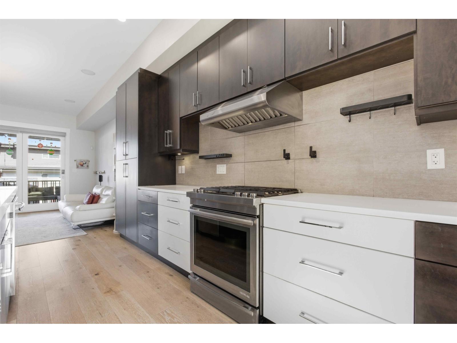 15871 28 Avenue, Surrey, British Columbia  V3Z 0E5 - Photo 8 - R3097394