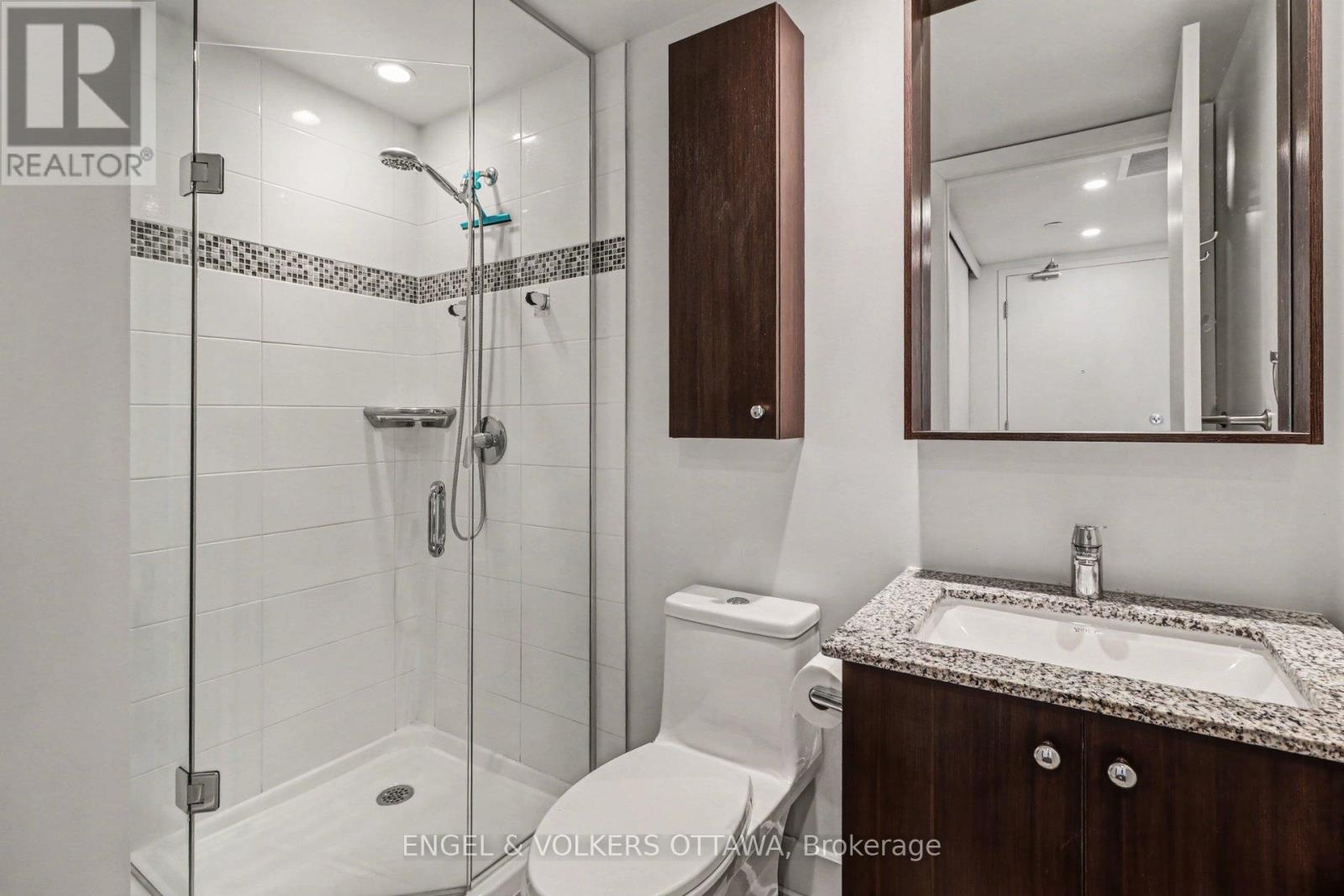 318 - 7 Marquette Avenue, Ottawa, Ontario  K1L 8A7 - Photo 10 - X12889872