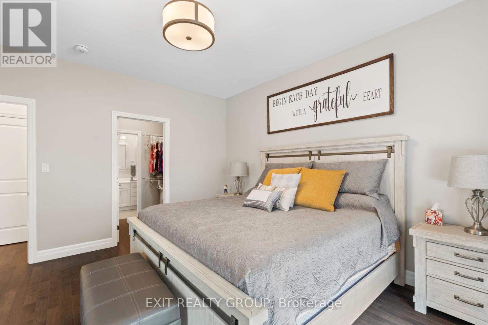 86 Essex Drive, Belleville, Ontario  K8N 0J1 - Photo 14 - X12666386