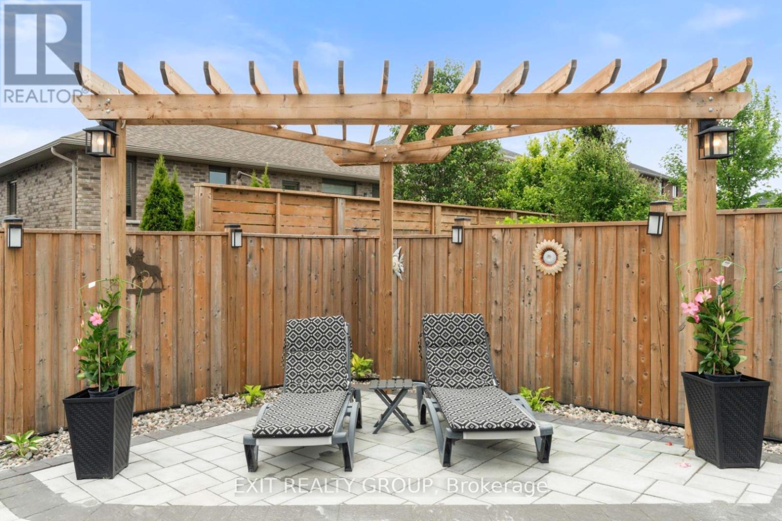 86 Essex Drive, Belleville, Ontario  K8N 0J1 - Photo 32 - X12666386