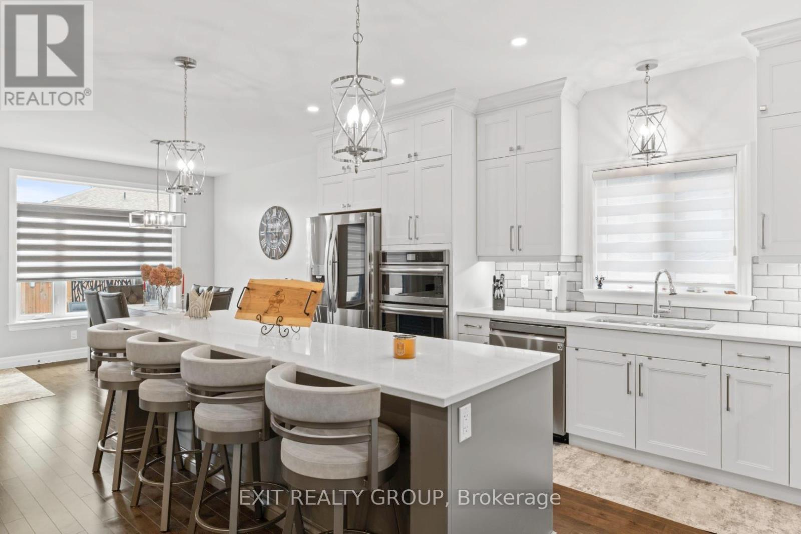 86 Essex Drive, Belleville, Ontario  K8N 0J1 - Photo 4 - X12666386