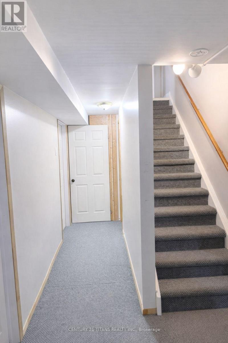 112 Fernbank Place, Whitby, Ontario L1R 1T2 - Photo 14 - E12883820