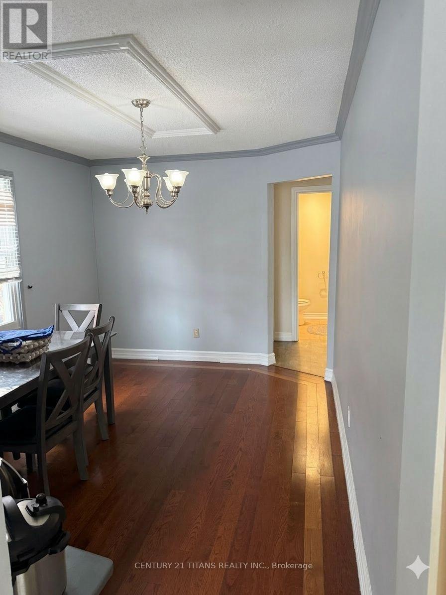 112 Fernbank Place, Whitby, Ontario L1R 1T2 - Photo 7 - E12883820