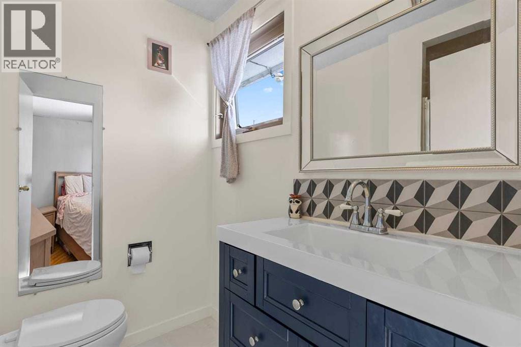 436 Queen Charlotte Road Se, Calgary, Alberta  T2H 4H7 - Photo 17 - A2293139