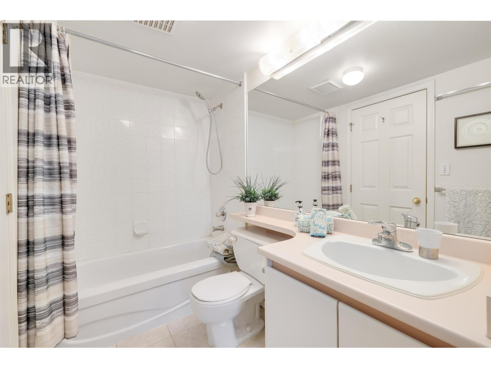 209 7465 Sandborne Avenue, Burnaby, British Columbia  V3N 4W7 - Photo 17 - R3100329