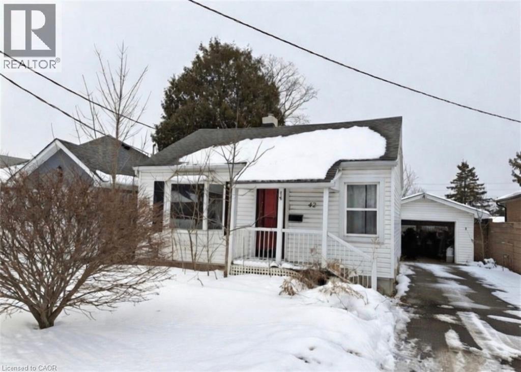 42 AVENUE Road, Cambridge, Ontario