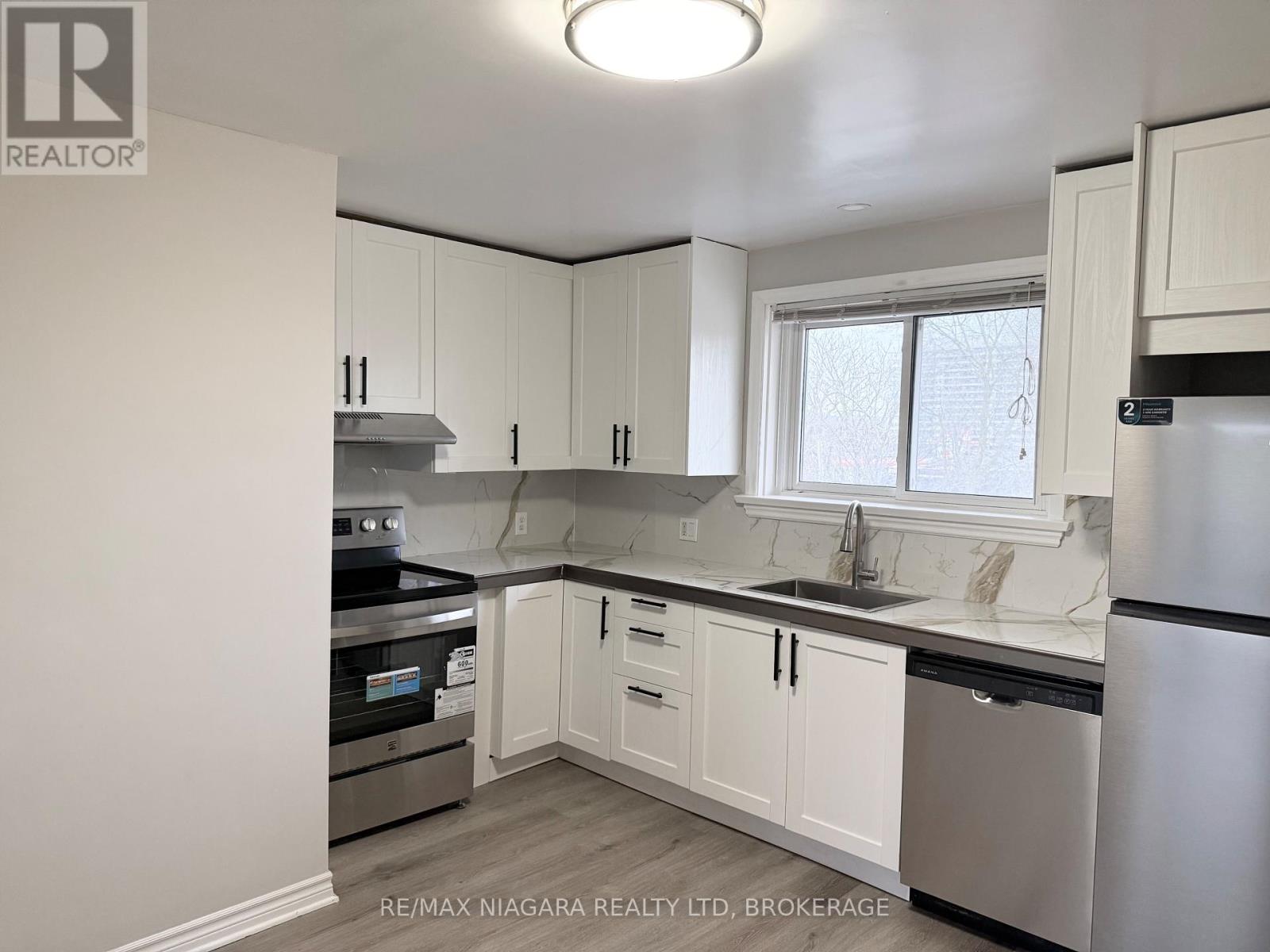 1 - 9 Riverview Boulevard, St. Catharines, Ontario  L2T 3L5 - Photo 11 - X12889880