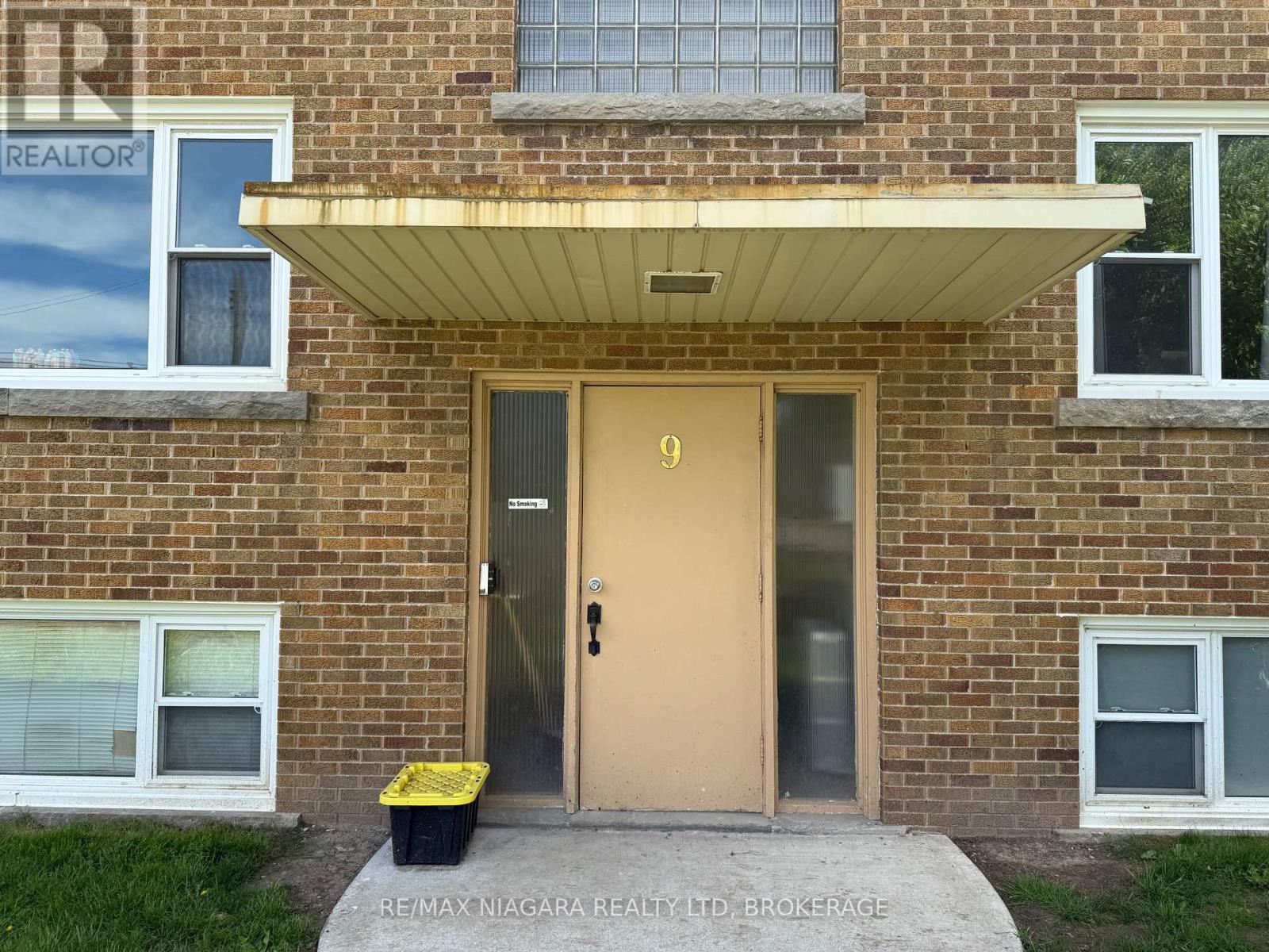 1 - 9 Riverview Boulevard, St. Catharines, Ontario  L2T 3L5 - Photo 5 - X12889880