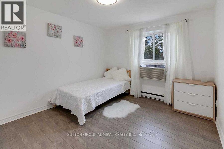 143 Torresdale Avenue, Toronto, Ontario  M2R 3K2 - Photo 12 - C12889876