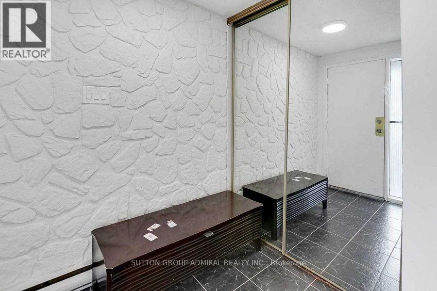 143 Torresdale Avenue, Toronto, Ontario  M2R 3K2 - Photo 2 - C12889876